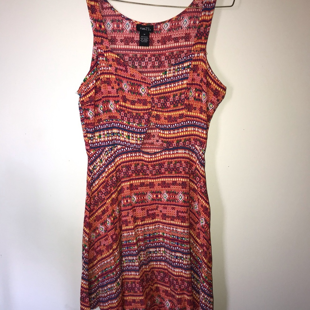 Rue 21 dress side zipper triangle in front